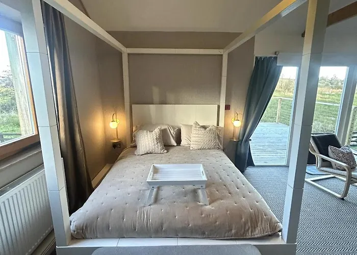 Semesterbostad Waterside Sanctuary *